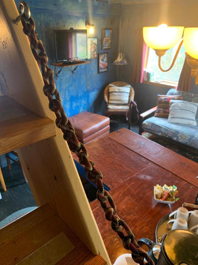 Cottonwood Cabins Fritz Creek エクステリア 写真